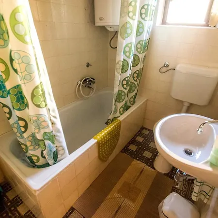 Apartament In Starigrad-paklenica 6852 *