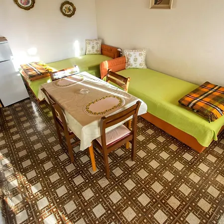 Apartament In Starigrad-paklenica 6852 Starigrad Paklenica