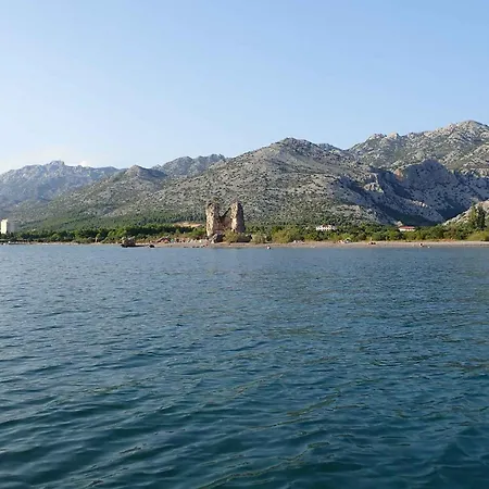 In Starigrad-paklenica 6852 Apartament